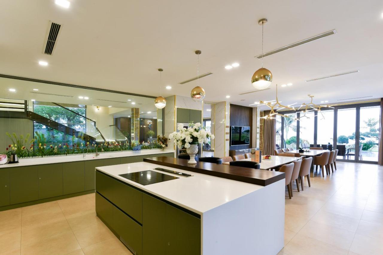 Deluxe Ocean Villa Along The Beach Da Nang Luaran gambar