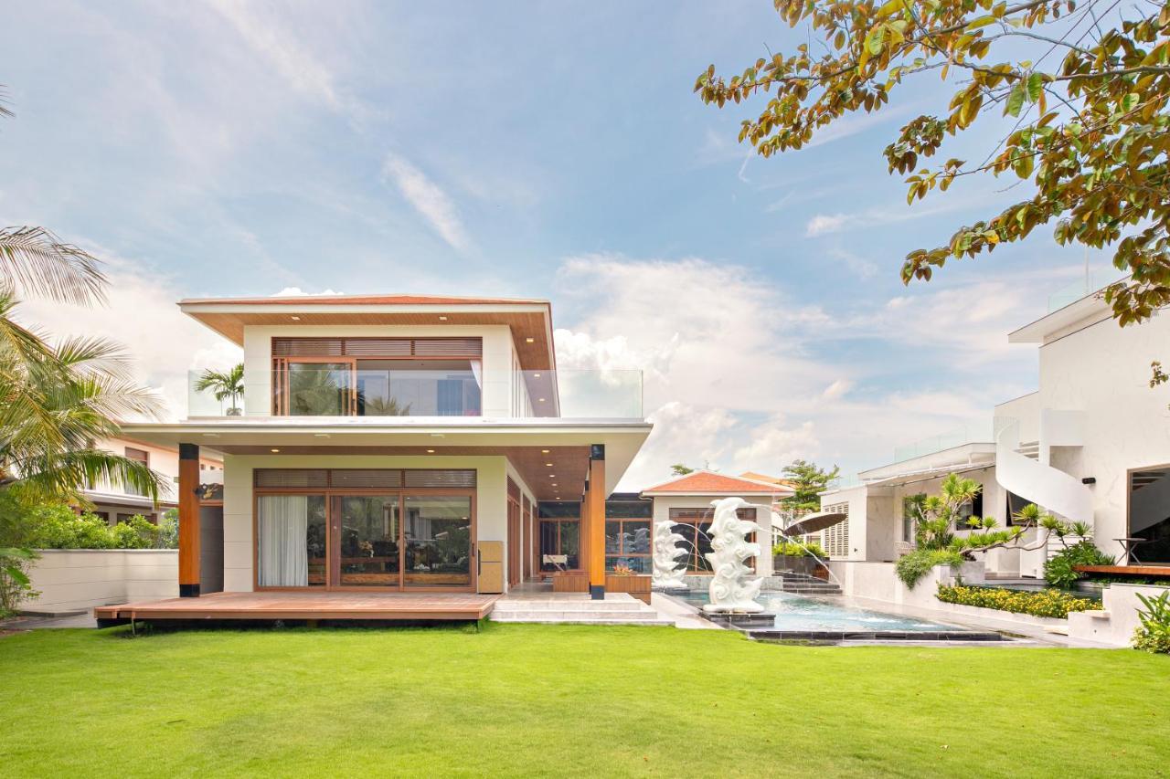 Deluxe Ocean Villa Along The Beach Da Nang Luaran gambar