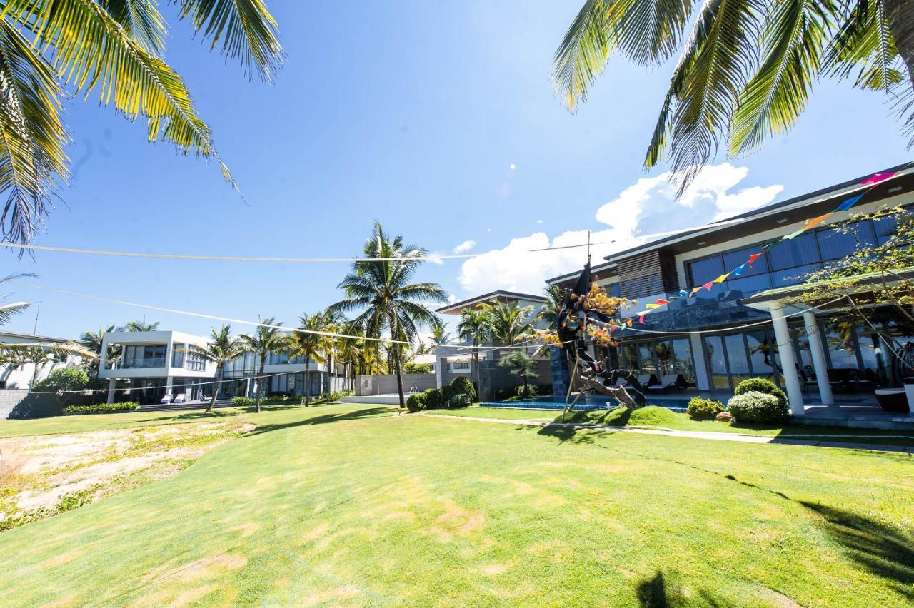 Deluxe Ocean Villa Along The Beach Da Nang Luaran gambar