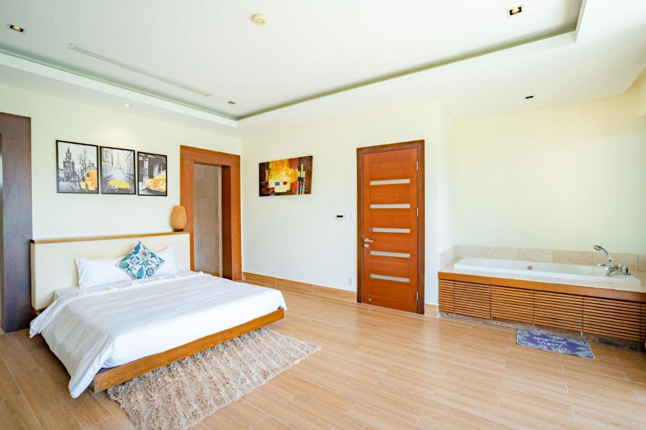 Deluxe Ocean Villa Along The Beach Da Nang Luaran gambar