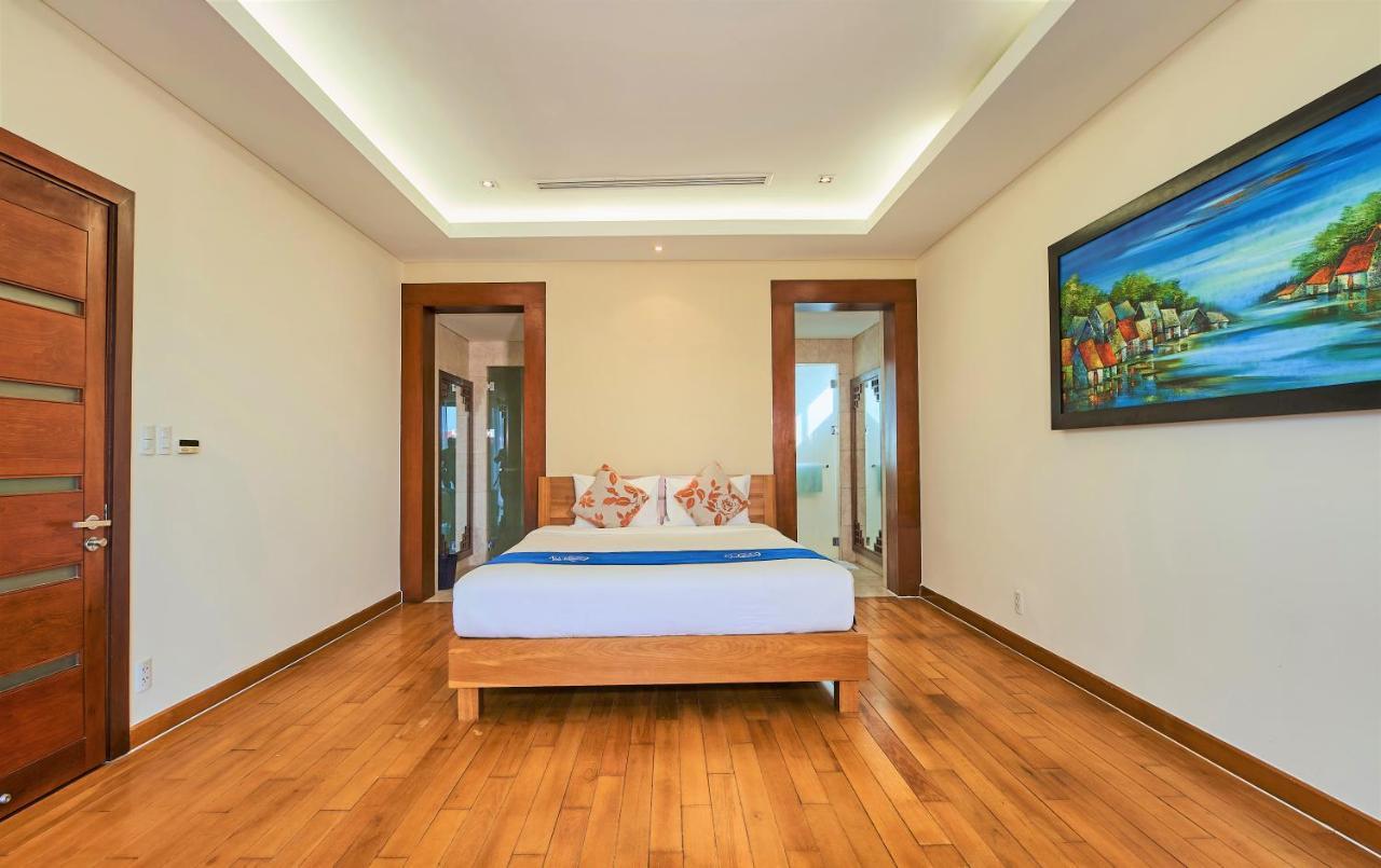 Deluxe Ocean Villa Along The Beach Da Nang Luaran gambar