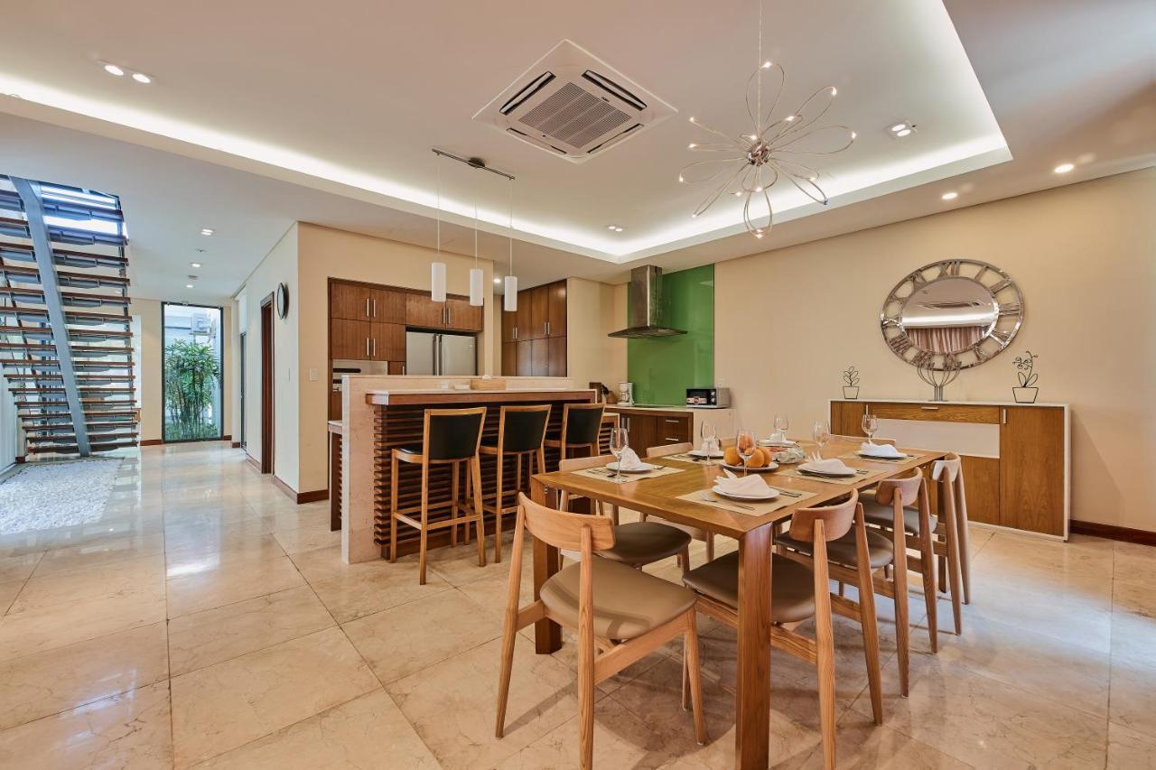 Deluxe Ocean Villa Along The Beach Da Nang Luaran gambar